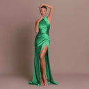 Vestido Longo Feminino de Cetim – Decote Halter, Sem Mangas, Costas Abertas e Fenda Lateral