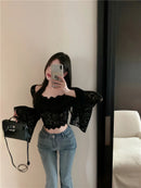 Blusa Cropped Feminina em Renda – Estilo Y2K