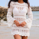 "Vestido Curto de Praia em Tricô – Decote Redondo, Manga em Sino,e Vazado, Saída de Praia Sexy