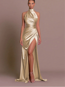 Vestido Longo Feminino de Cetim – Decote Halter, Sem Mangas, Costas Abertas e Fenda Lateral