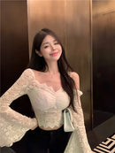 Blusa Cropped Feminina em Renda – Estilo Y2K