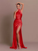 Vestido Longo Feminino de Cetim – Decote Halter, Sem Mangas, Costas Abertas e Fenda Lateral