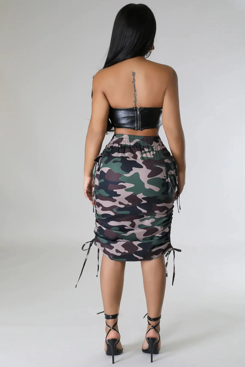 Saia Midi Feminina Camuflada – Versátil e Fashion, Poliéster de Alta Qualidade